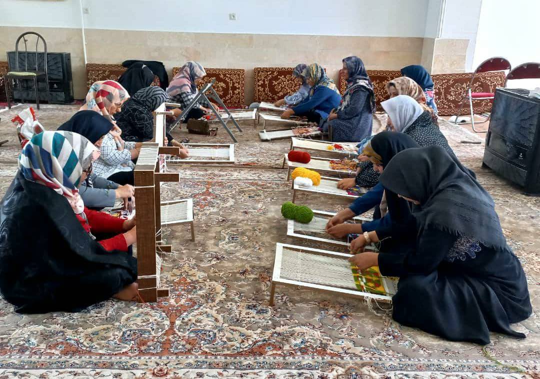 آموزش بیش از ۱۵۰۰ نفر در مراکز آموزش صنایع‌دستی یزد